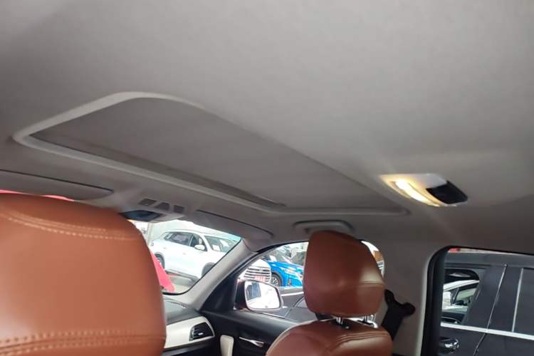 Used BMW 1 Series 2015 118i Leading Model Headliner