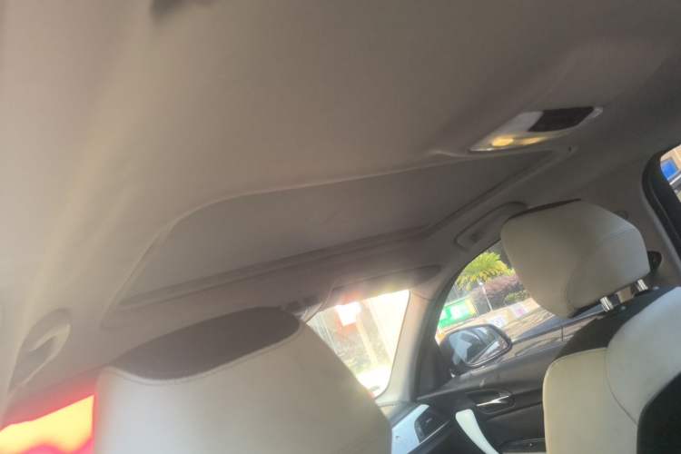 Used BMW 1 Series 2015 118i Leading Model Headliner