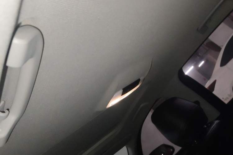Used BMW 1 Series 2015 118i Leading Model Headliner