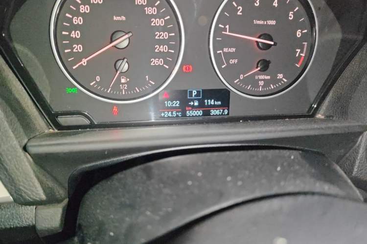 Used BMW 1 Series 2015 118i Urban Design Package Odometer Close Up