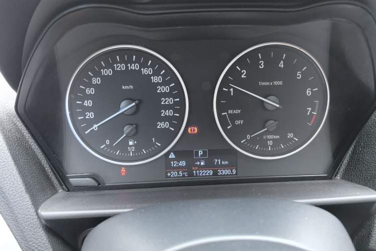 Used BMW 1 Series 2015 118i Leading Model Odometer Close Up