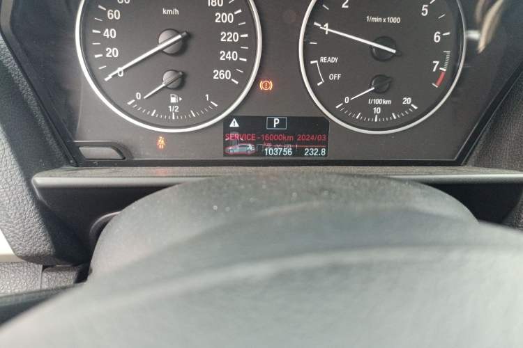 Used BMW 1 Series 2015 118i Leading Model Odometer Close Up