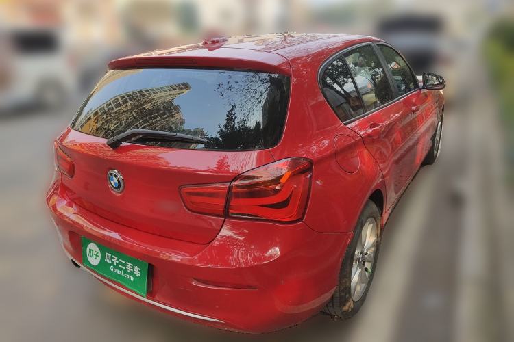 Used BMW 1 Series 2015 118i Urban Design Package Rear Right 45 Deg