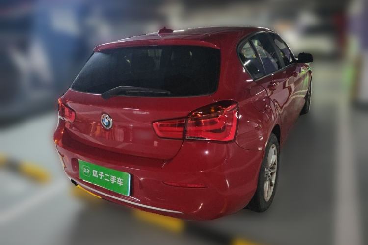Used BMW 1 Series 2015 118i Urban Design Package Rear Right 45 Deg
