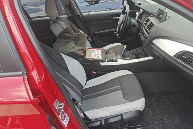 Used BMW 1 Series 2015 118i Urban Design Package Right Front Seat