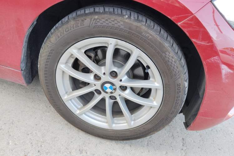 Used BMW 1 Series 2015 118i Leading Model Right Front Wheel Hub