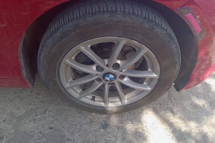 Used BMW 1 Series 2015 118i Leading Model Right Front Wheel Hub