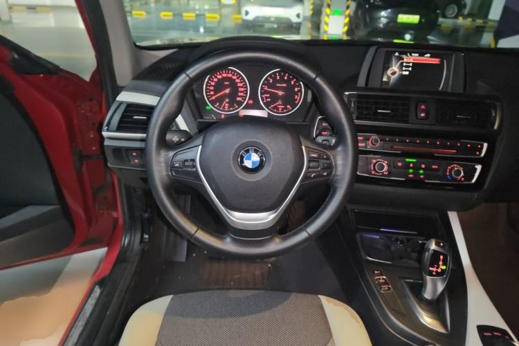 Used BMW 1 Series 2015 118i Urban Design Package Steering Wheel
