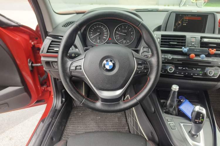 Used BMW 1 Series 2015 120i Sport Design Package Steering Wheel