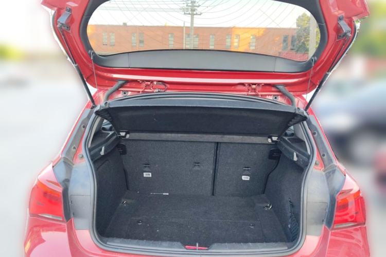 Used BMW 1 Series 2015 118i Leading Model Trunk