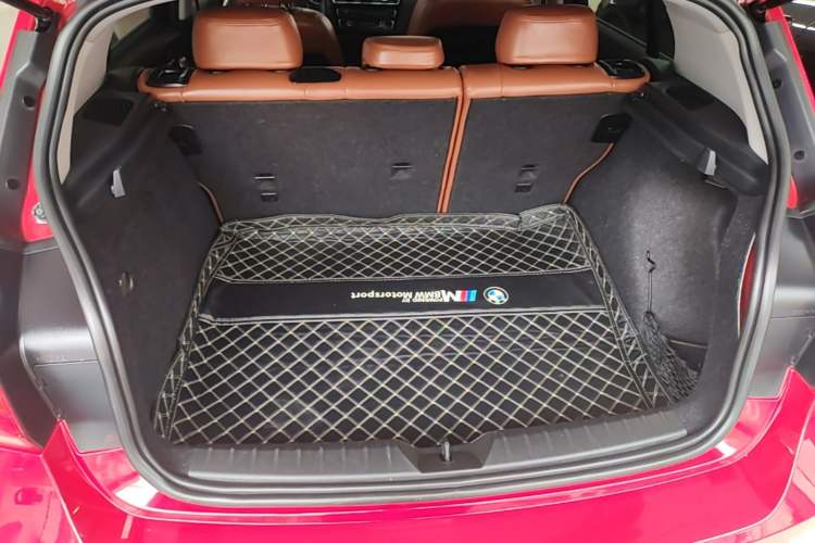 Used BMW 1 Series 2015 118i Leading Model Trunk