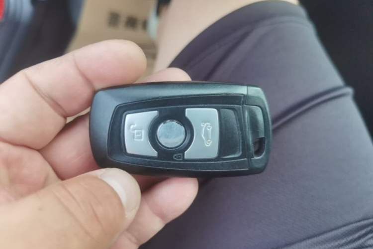 Used BMW 1 Series 2015 120i Leading Model Vehicle Key