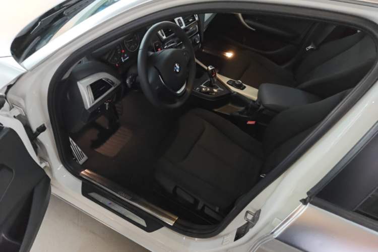 Used BMW 1 Series 2015 118i Leading Model Driver Seat