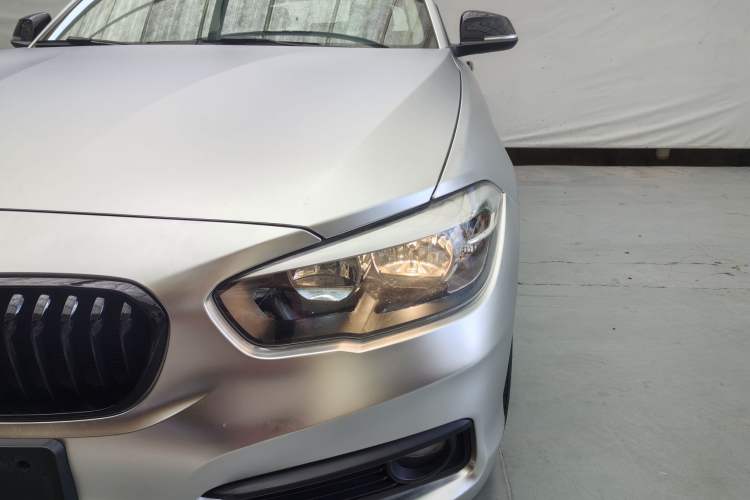 Used BMW 1 Series 2015 118i Leading Model Exterior 2