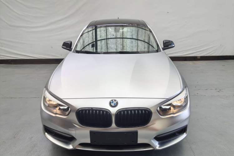 Used BMW 1 Series 2015 118i Leading Model Exterior 3