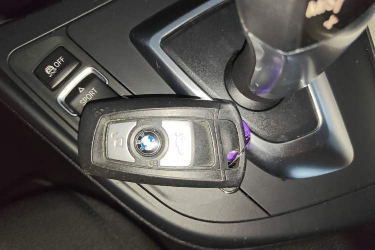 Used BMW 1 Series 2015 118i Leading Model Interior 1