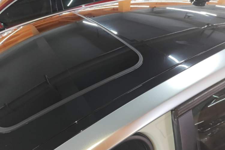 Used BMW 1 Series 2015 118i Leading Model Roof