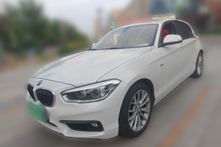 Używany BMW 1 Series 2015 120i Leading Model Guazi used car, China used car export, Used car for sale, Used cars, Cheapest cars for sale