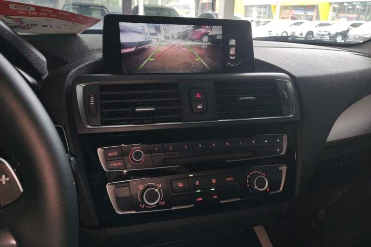 Used BMW 1 Series 2015 118i Leading Model Audio And AC Panel