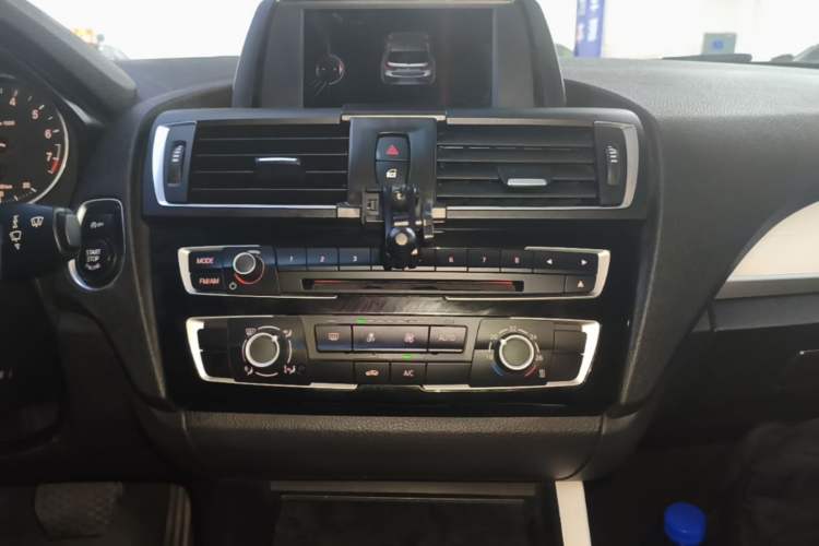 Used BMW 1 Series 2015 118i Urban Design Package Audio And AC Panel