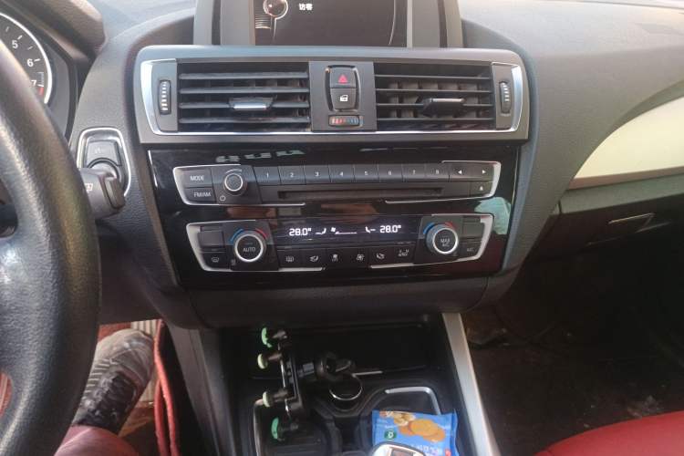 Used BMW 1 Series 2015 120i Leading Model Audio And AC Panel