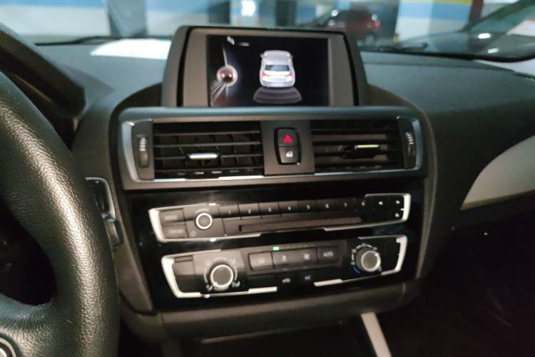 Used BMW 1 Series 2015 118i Leading Model Audio And AC Panel