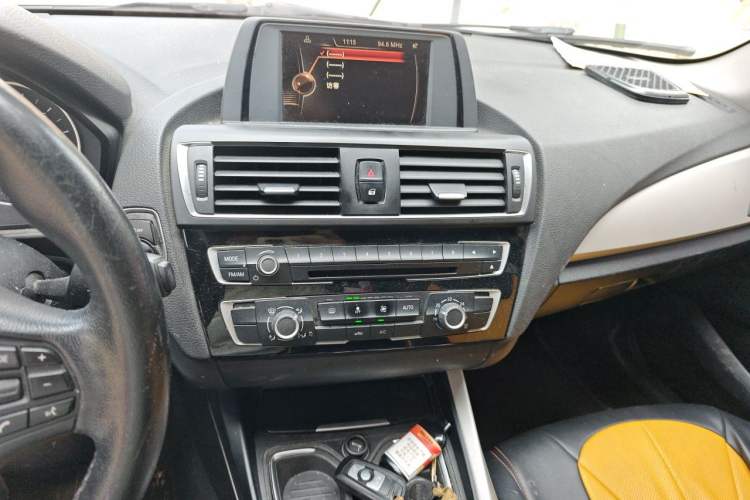 Used BMW 1 Series 2015 118i Leading Model Audio And AC Panel