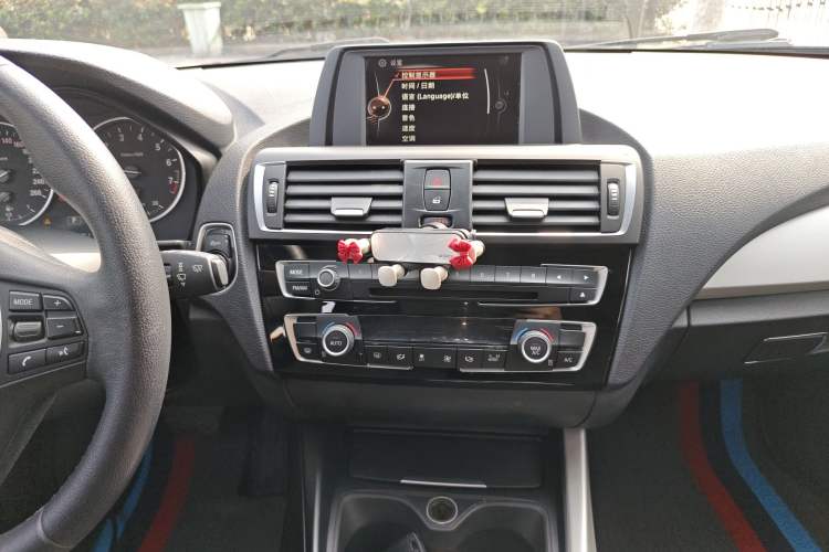 Used BMW 1 Series 2015 120i Leading Model Audio And AC Panel