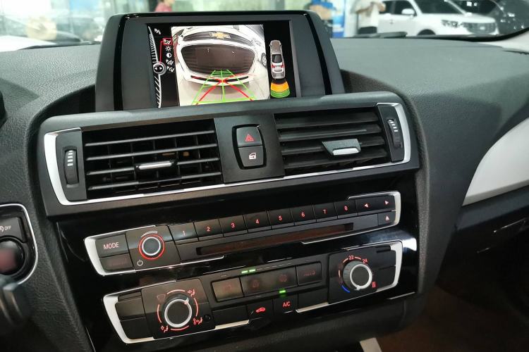 Used BMW 1 Series 2015 118i Leading Model Audio And AC Panel