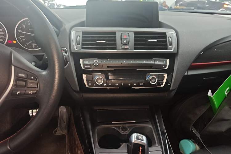 Used BMW 1 Series 2015 120i Sport Design Package Audio And AC Panel