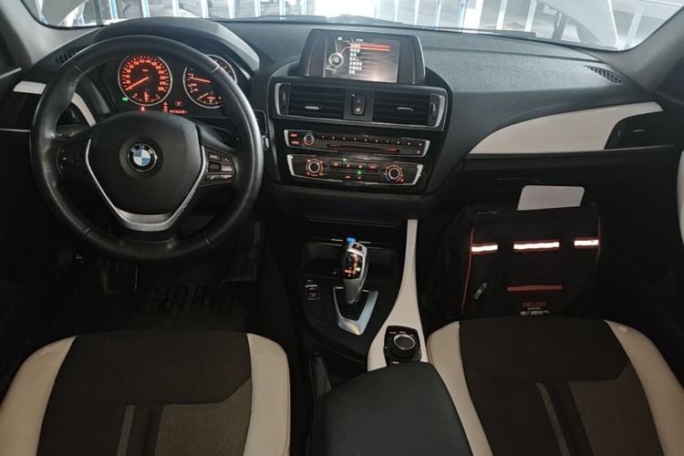 Used BMW 1 Series 2015 118i Urban Design Package Center Console