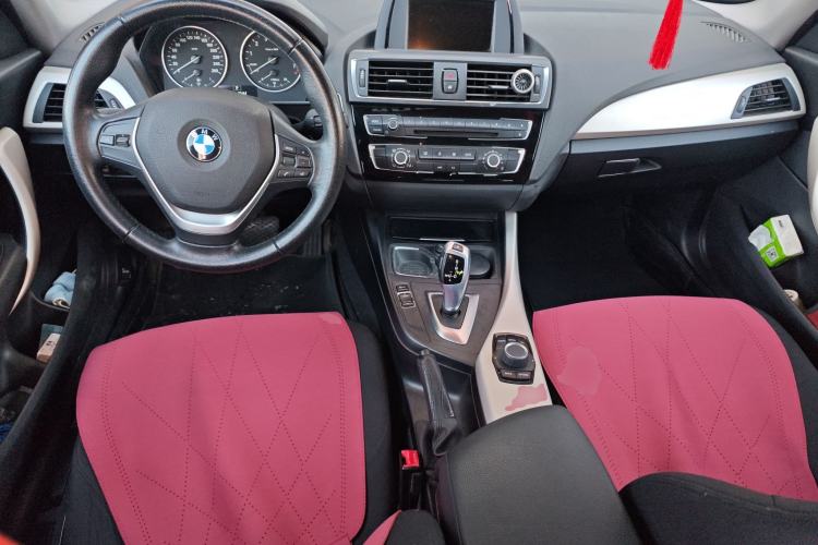 Used BMW 1 Series 2015 118i Leading Model Center Console