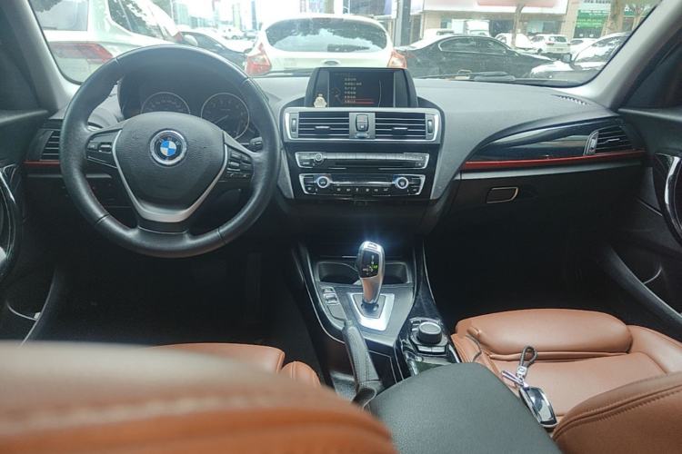 Used BMW 1 Series 2015 120i Sport Design Package Center Console