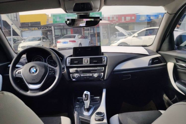 Used BMW 1 Series 2015 118i Urban Design Package Center Console