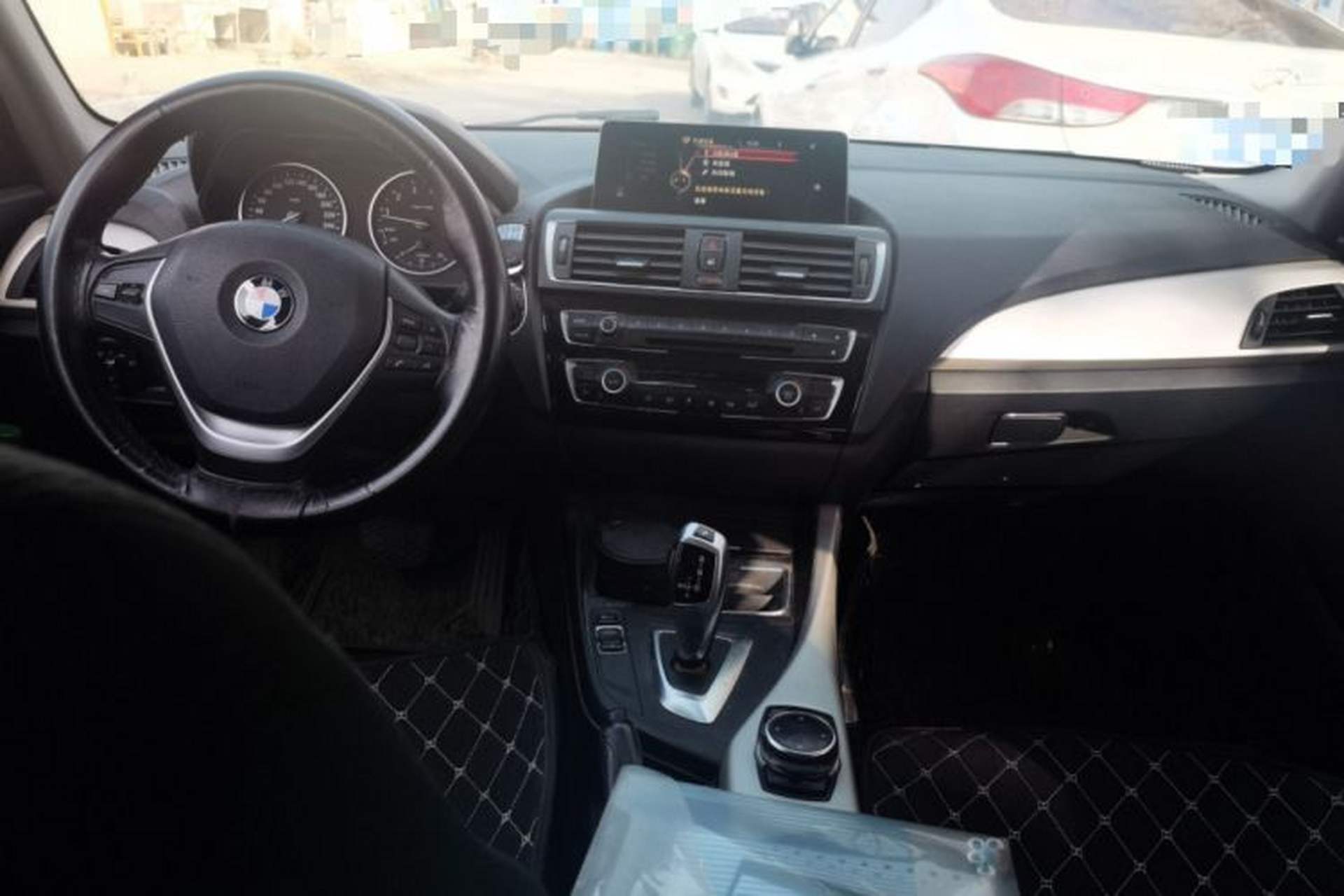 Used BMW 1 Series 2015 120i Leading Model Center Console