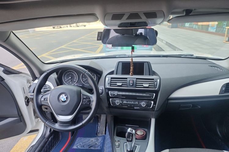 Used BMW 1 Series 2015 118i Urban Design Package Center Console