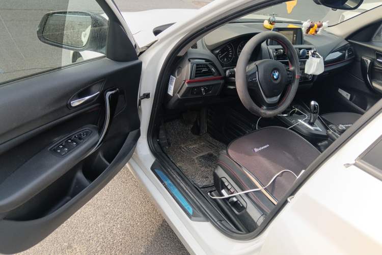 Used BMW 1 Series 2015 120i Sport Design Package Driver Seat