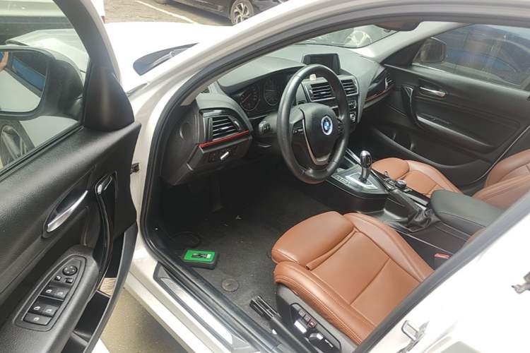 Used BMW 1 Series 2015 120i Sport Design Package Driver Seat