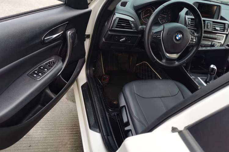 Used BMW 1 Series 2015 118i Leading Model Driver Seat