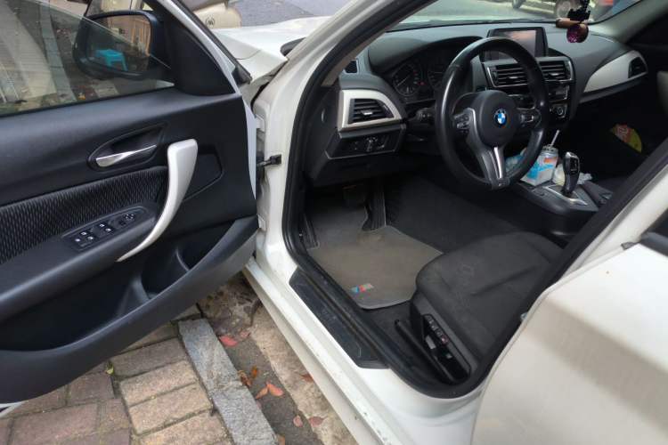 Used BMW 1 Series 2015 120i Leading Model Driver Seat