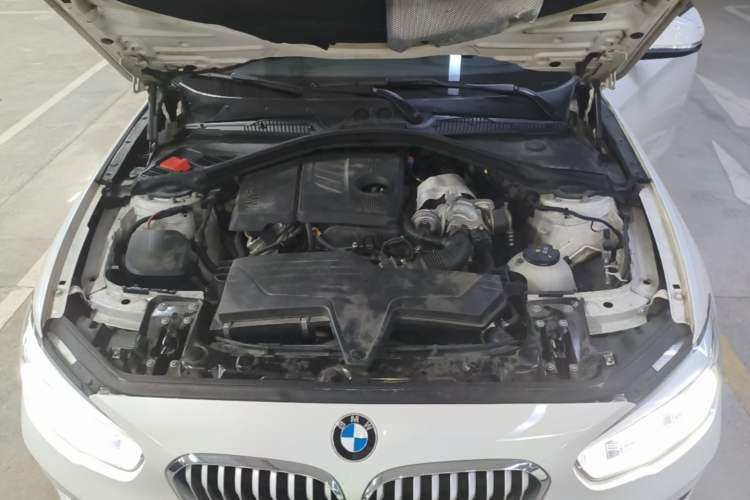 Used BMW 1 Series 2015 118i Urban Design Package Engine Bay