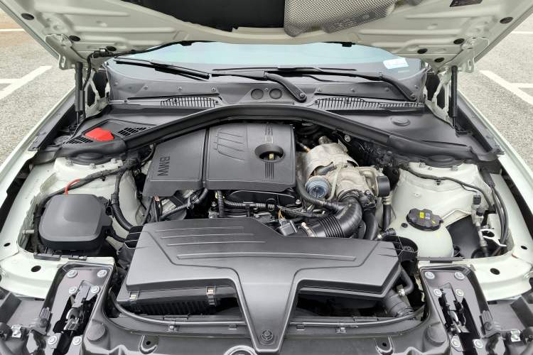 Used BMW 1 Series 2015 120i Leading Model Engine Bay