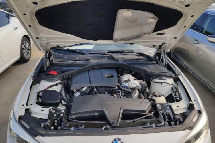 Used BMW 1 Series 2015 118i Urban Design Package Engine Bay