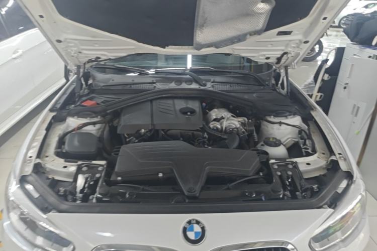 Used BMW 1 Series 2015 120i Leading Model Engine Bay