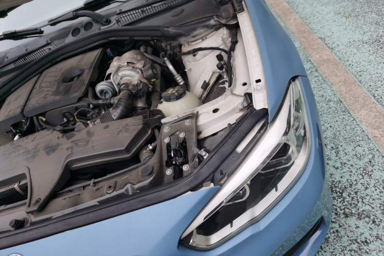 Used BMW 1 Series 2015 120i Leading Model Engine Bay Left