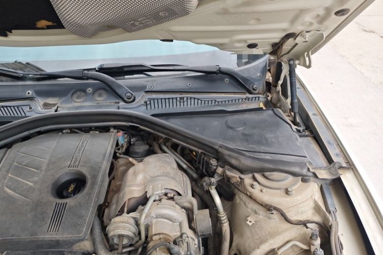 Used BMW 1 Series 2015 120i Leading Model Engine Bay Left