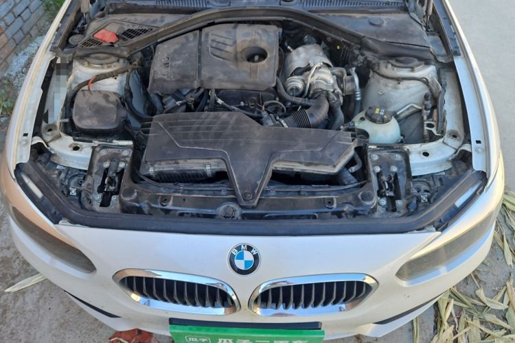 Used BMW 1 Series 2015 118i Leading Model Engine Bay