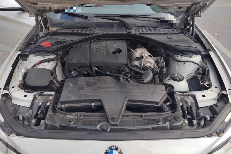 Used BMW 1 Series 2015 118i Leading Model Engine Bay