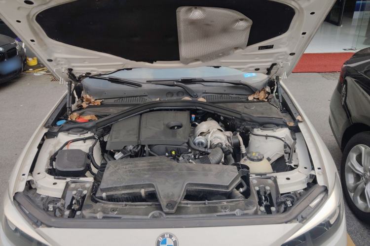 Used BMW 1 Series 2015 120i Leading Model Engine Bay