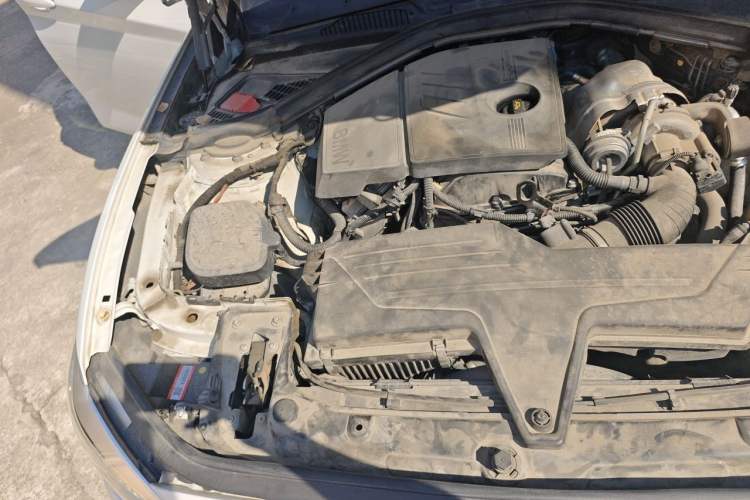 Used BMW 1 Series 2015 120i Sport Design Package Engine Bay Right